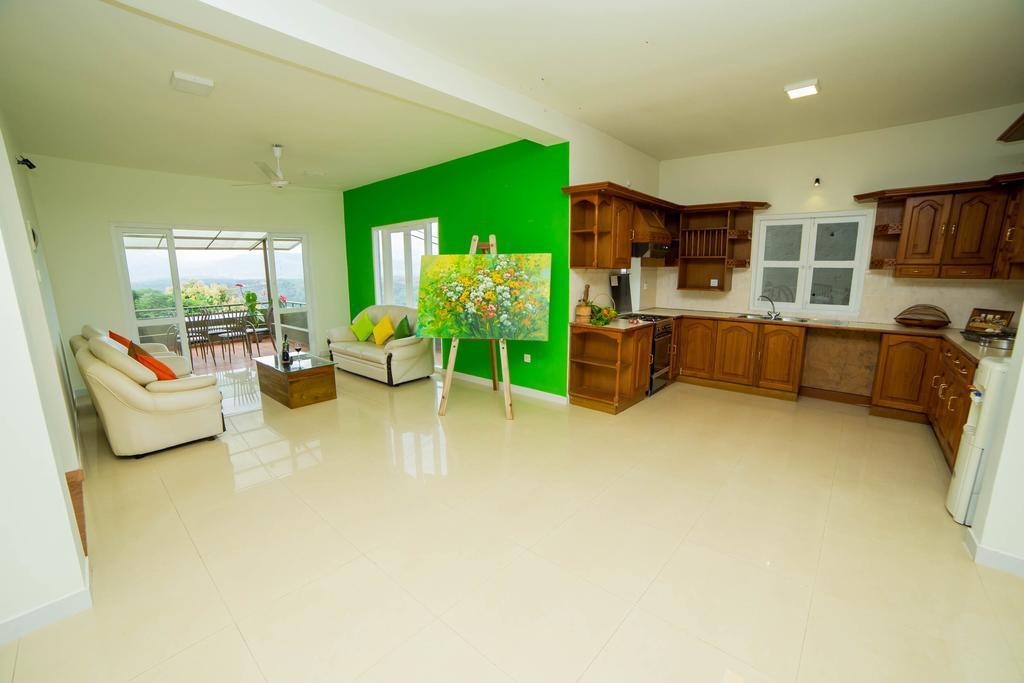 Range Kandy Luaran gambar